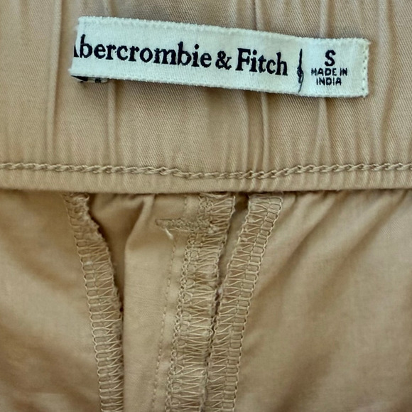 Abercrombie & Fitch Mini Skirt Pockets Sz Small Tan Khaki Minimal Chic Academia - Picture 4 of 10